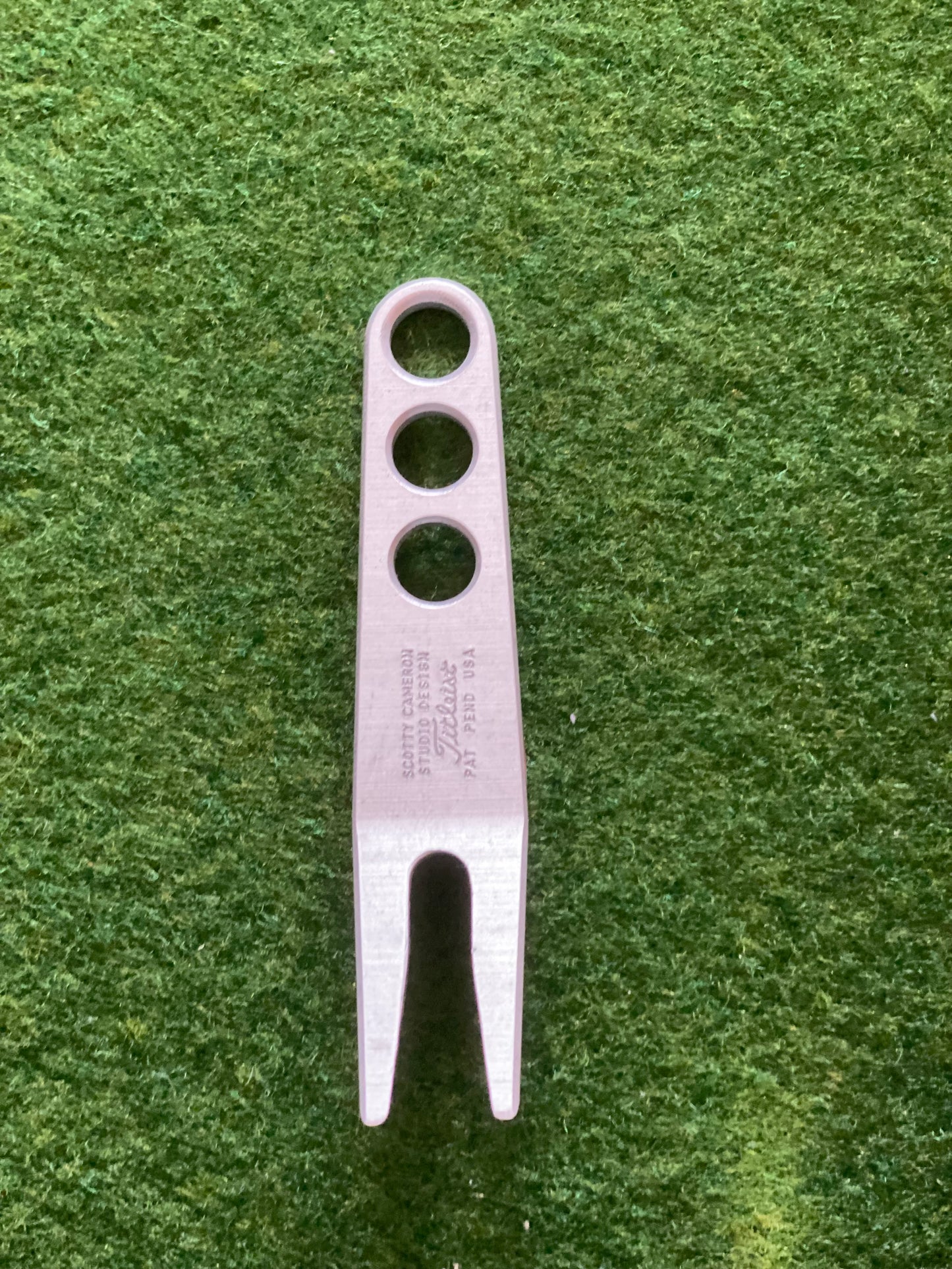 Scotty Cameron Studio Design No. 5 34 inches　Jade Bug color, superb, rare From Japan